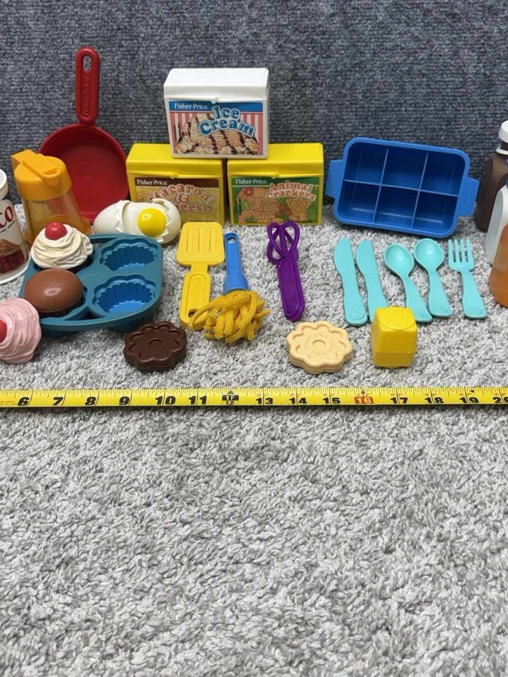 Vintage Fisher Price Play Food Set HUGE LOT - Picture 2 of 16
